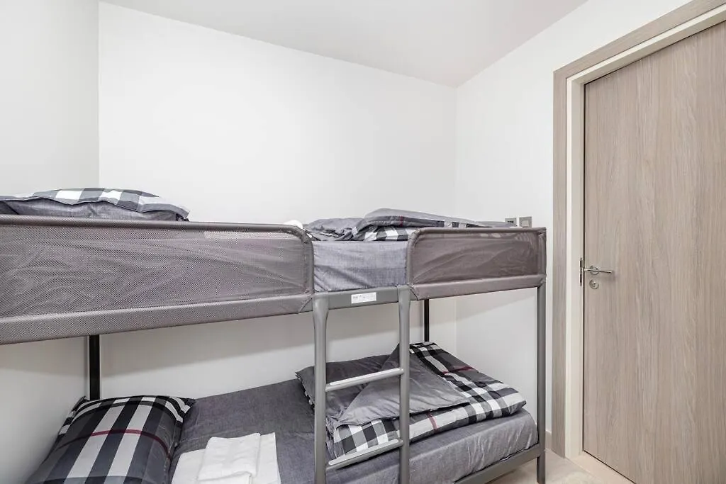 Luxurious 3Bedroom Apartment Dubai