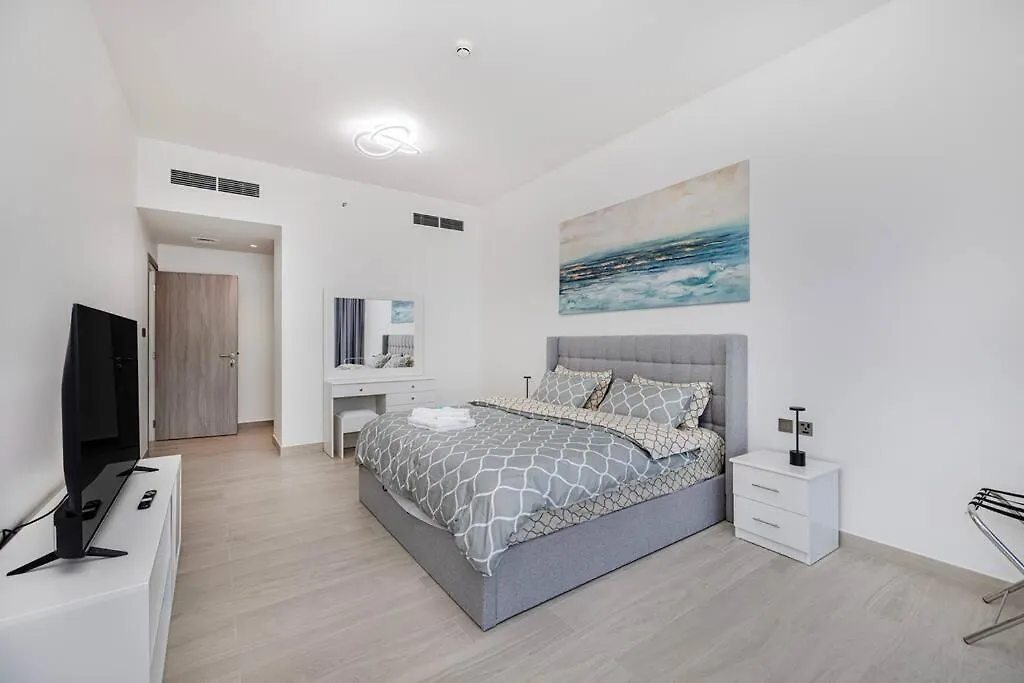 Luxurious 3Bedroom Apartment Dubai United Arab Emirates