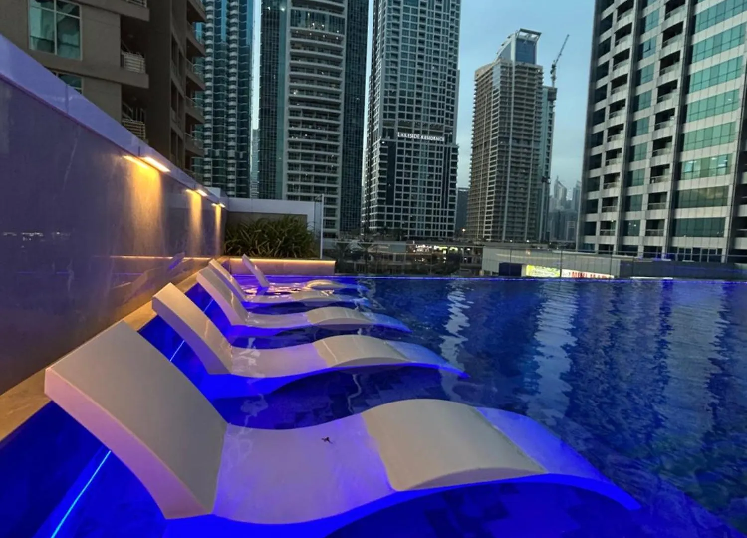 Luxurious 3Bedroom Apartment Dubai
